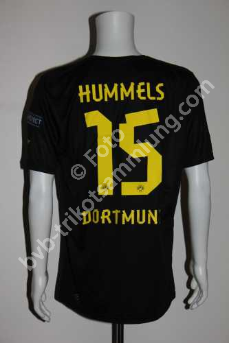 Puma Spielertrikot aus der Saison 2012 von Mats Hummels Puma Spielertrikot aus der Saison 2012 von Mats Hummels