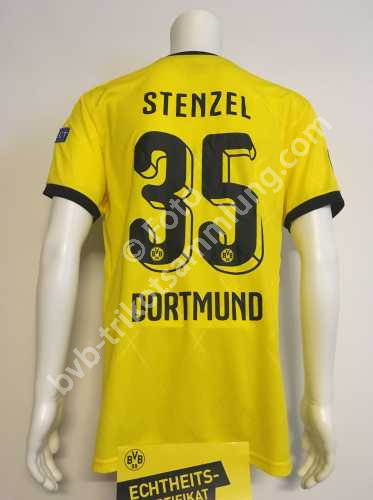 Puma Matchworn aus der Saison 2015 von Pascal Stenzel  Puma Matchworn aus der Saison 2015 von Pascal Stenzel