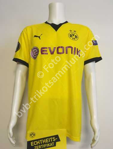 Puma Matchworn aus der Saison 2015 von Pascal Stenzel  Puma Matchworn aus der Saison 2015 von Pascal Stenzel