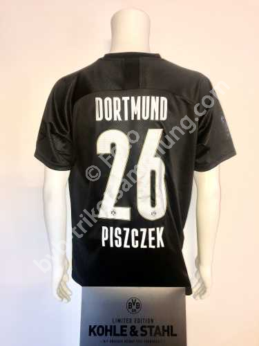 Puma Fantrikot aus der Saison 2019 von Lukasz Piszczek Puma Fantrikot aus der Saison 2019 von Lukasz Piszczek