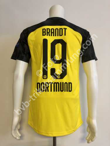 Puma Spielertrikot aus der Saison 2019 von Julian Brandt Puma Spielertrikot aus der Saison 2019 von Julian Brandt